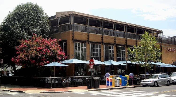 Exterior of Lauriol Plaza restaurant